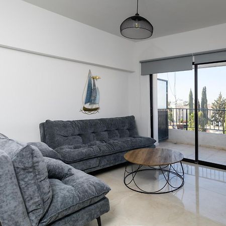 Ollies 3 Bedroom Apartment Larnaca Exterior foto