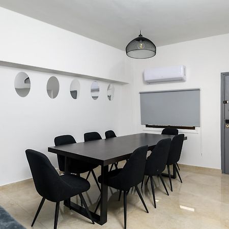 Ollies 3 Bedroom Apartment Larnaca Exterior foto